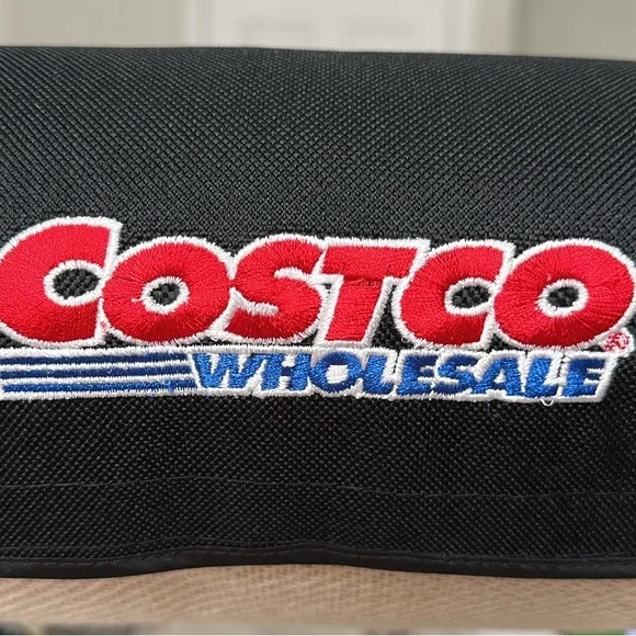 NWOT Costco Packable Outdoor Picnic Blanket Tan Black Red Plaid Nova Check - Picture 9 of 9